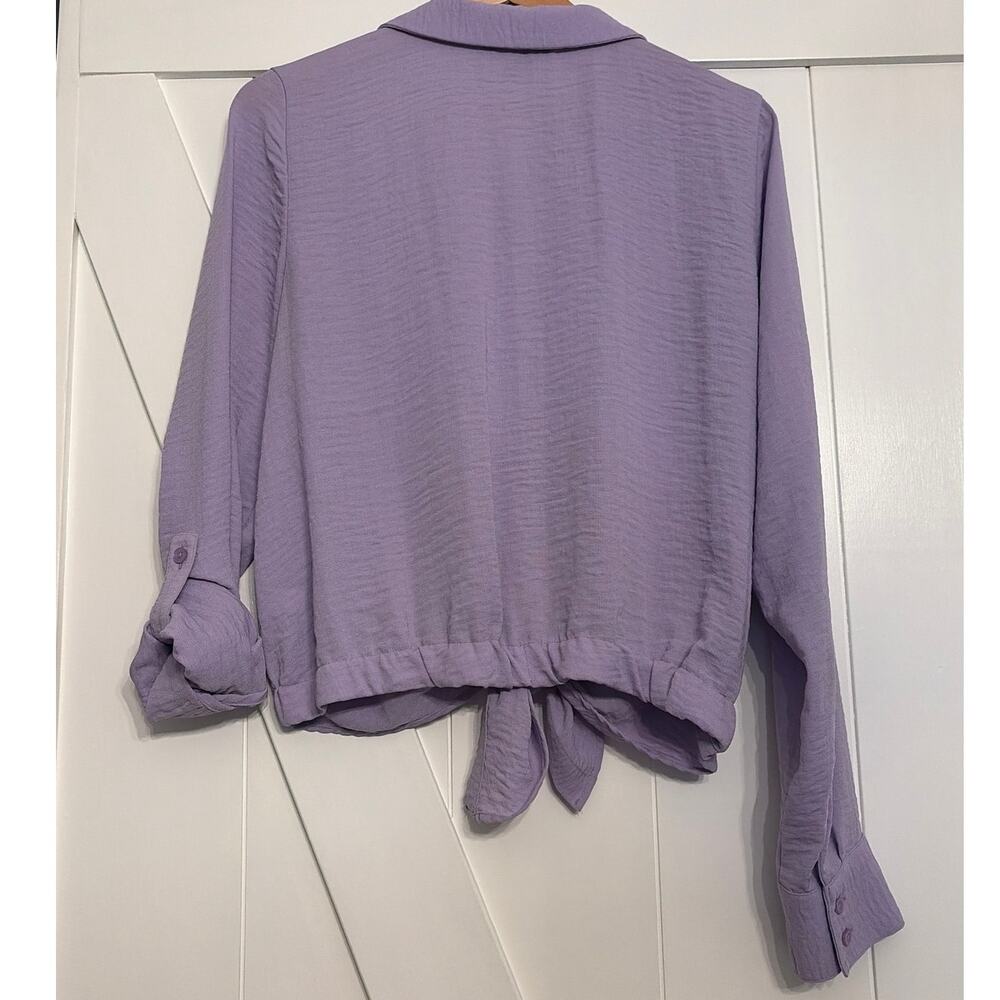 Simply Vera Vera Wang Lavender Medium Tie Front Button Up Blouse Roll Tab Sleeve - Picture 3 of 7